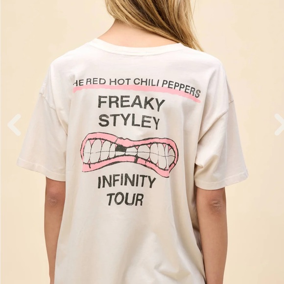 💥NEW💥 RED HOT CHILI PEPPERS FREAKY STYLEY DAYDREAMER MED. $88 NWOT DIRTY WHITE - Picture 4 of 4